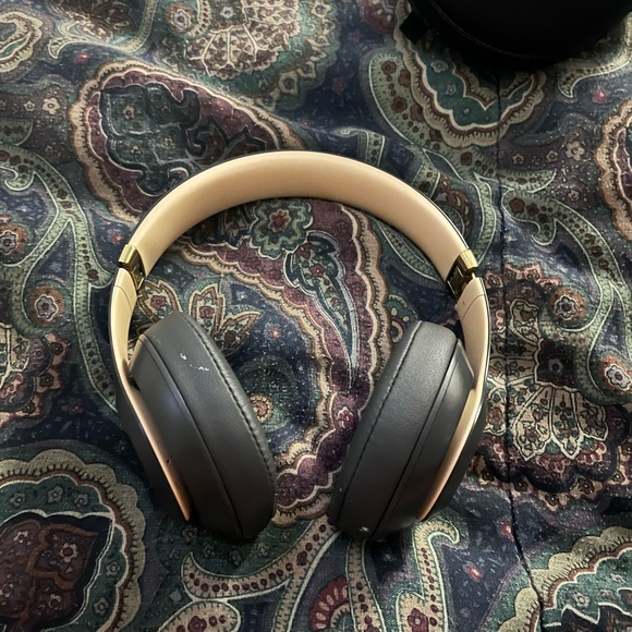 Beets by Dre - Picture 4 of 8